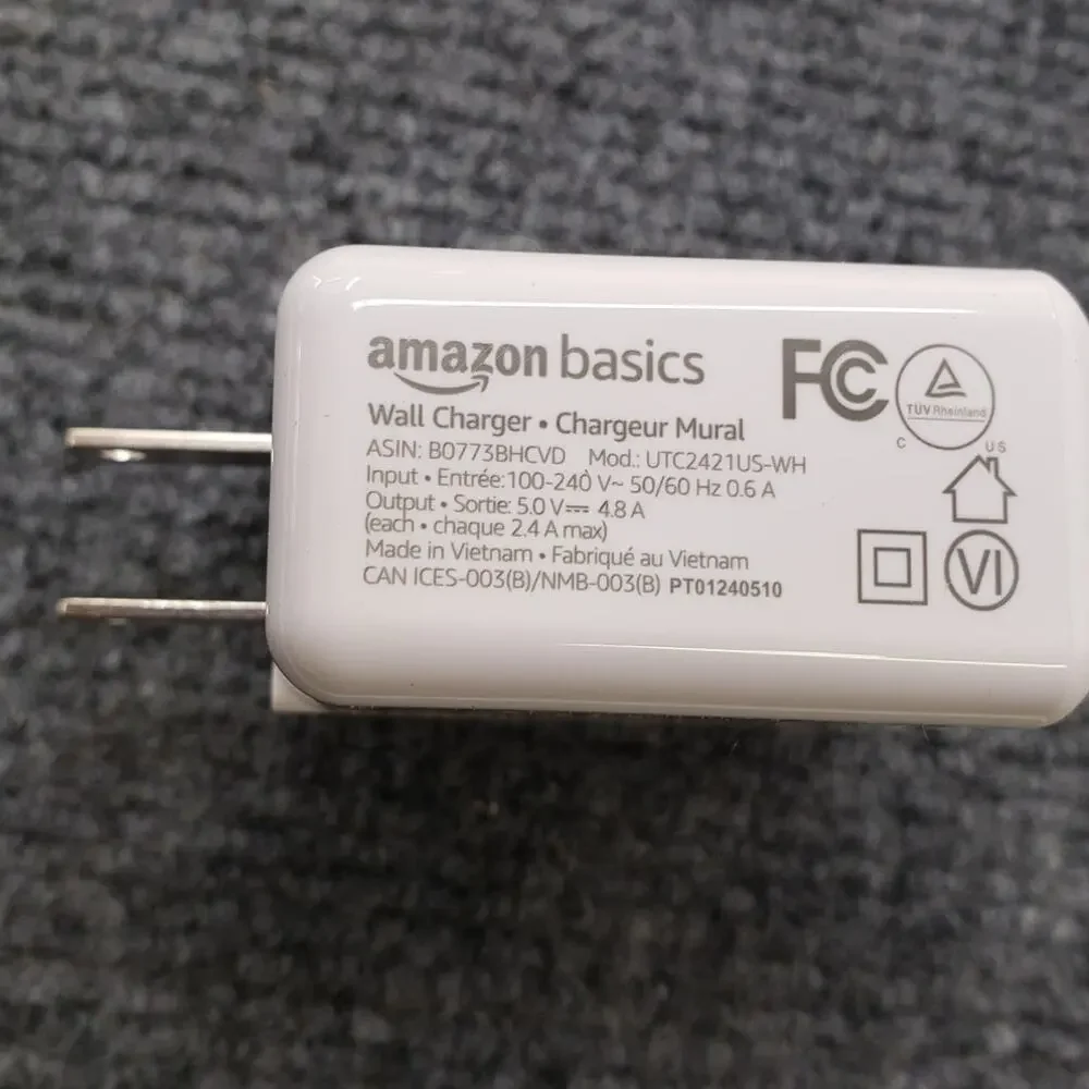 Amazon Basics 2-Port USB-A 24W Wall Charger (White, Model UTC2421US-WH)